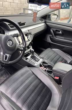 Купе Volkswagen CC / Passat CC 2011 в 