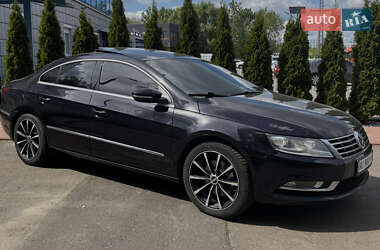 Купе Volkswagen CC / Passat CC 2012 в Києві