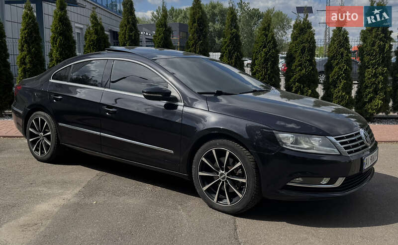 Купе Volkswagen CC / Passat CC 2012 в Киеве