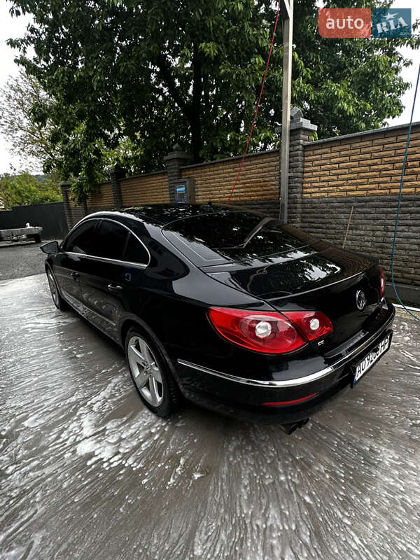 Купе Volkswagen CC / Passat CC 2010 в Тячеве