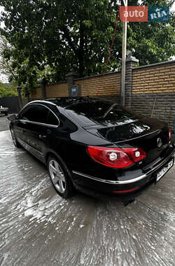 Купе Volkswagen CC / Passat CC 2010 в 