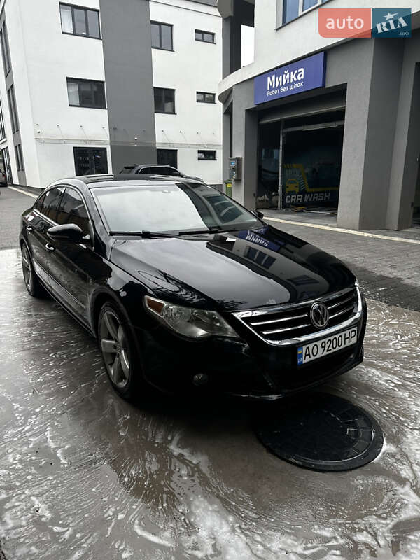 Купе Volkswagen CC / Passat CC 2010 в Тячеве
