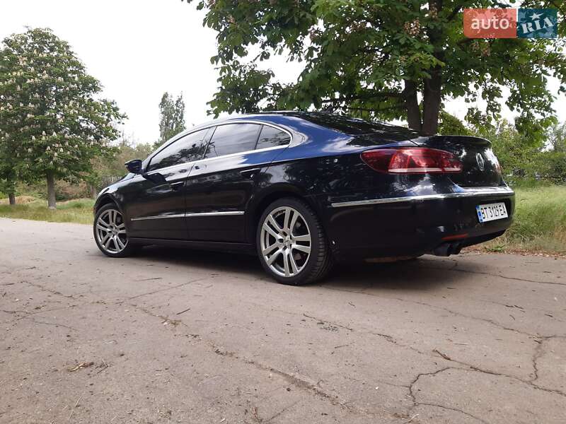 Купе Volkswagen CC / Passat CC 2012 в Херсоне