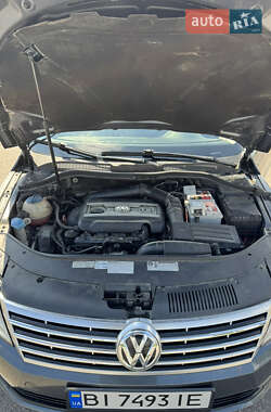 Купе Volkswagen CC / Passat CC 2013 в 