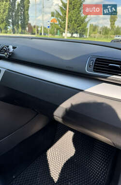 Купе Volkswagen CC / Passat CC 2013 в 