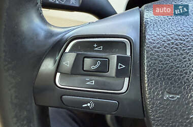 Купе Volkswagen CC / Passat CC 2011 в 