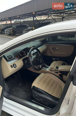 Купе Volkswagen CC / Passat CC 2012 в 