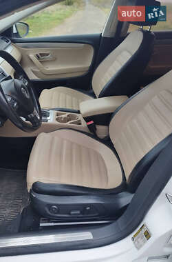 Купе Volkswagen CC / Passat CC 2012 в 