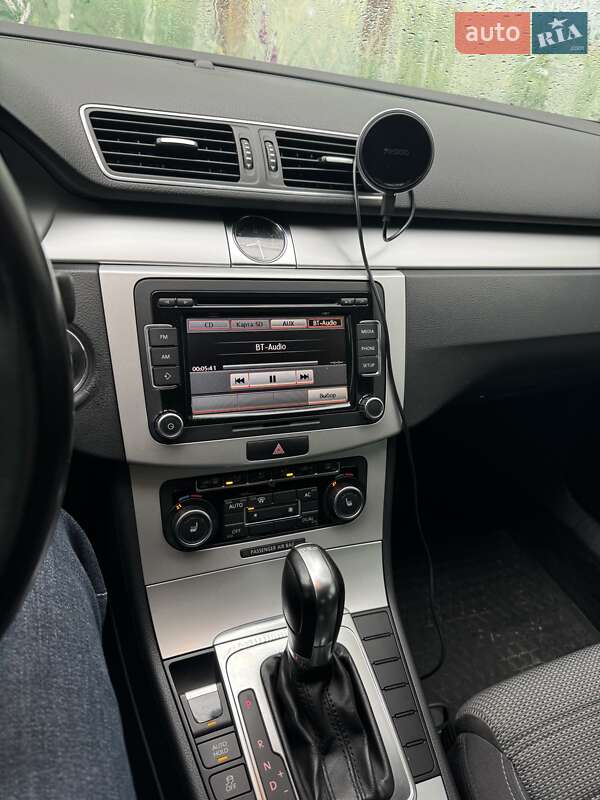 Купе Volkswagen CC / Passat CC 2011 в Кропивницком