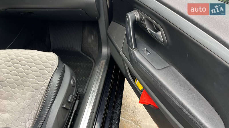 Купе Volkswagen CC / Passat CC 2014 в Киеве