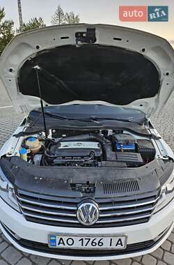 Купе Volkswagen CC / Passat CC 2013 в 