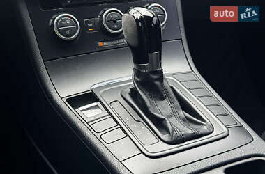 Купе Volkswagen CC / Passat CC 2012 в 