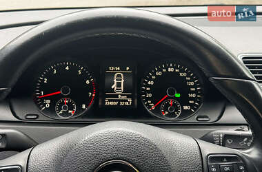 Купе Volkswagen CC / Passat CC 2012 в 