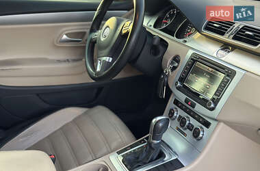 Купе Volkswagen CC / Passat CC 2013 в 