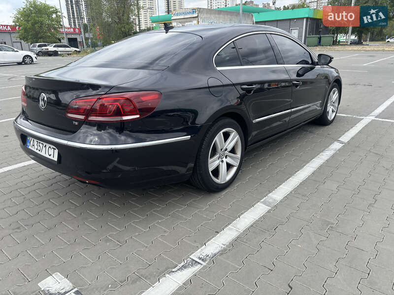 Купе Volkswagen CC / Passat CC 2015 в Киеве