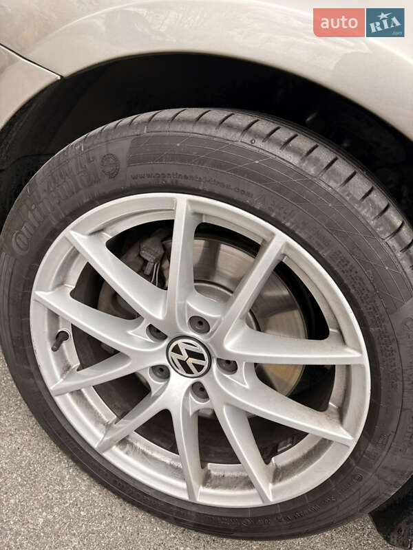 Купе Volkswagen CC / Passat CC 2010 в Киеве