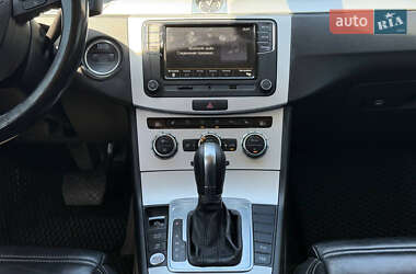 Купе Volkswagen CC / Passat CC 2012 в 