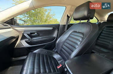 Купе Volkswagen CC / Passat CC 2012 в 