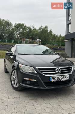 Купе Volkswagen CC / Passat CC 2011 в Львове