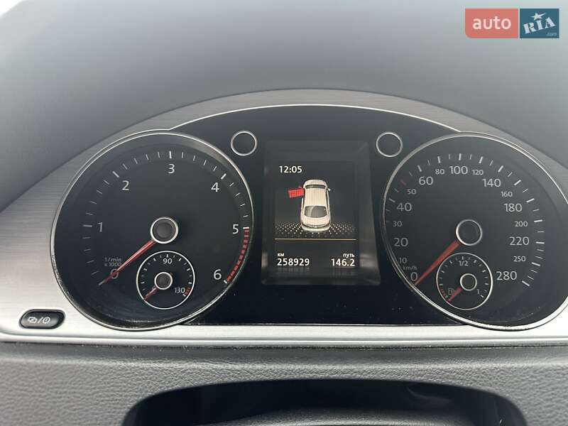 Купе Volkswagen CC / Passat CC 2012 в Кропивницком