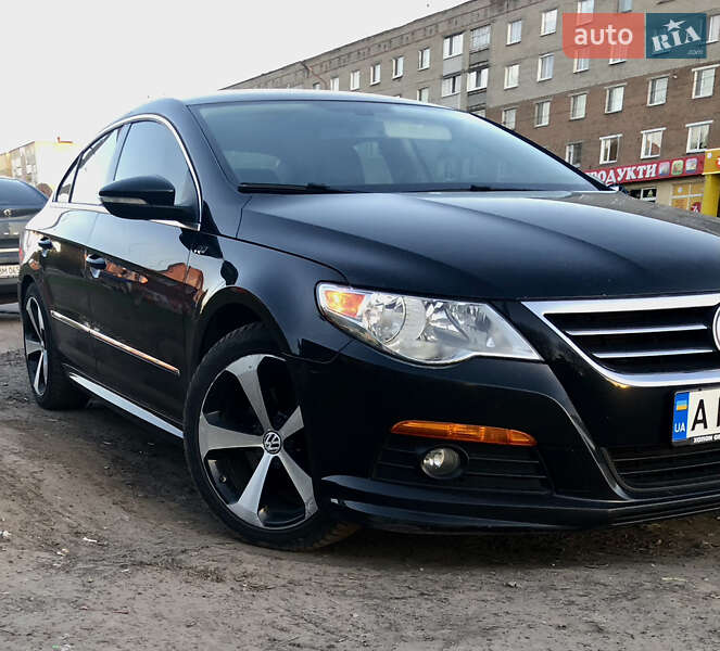 Купе Volkswagen CC / Passat CC 2011 в 