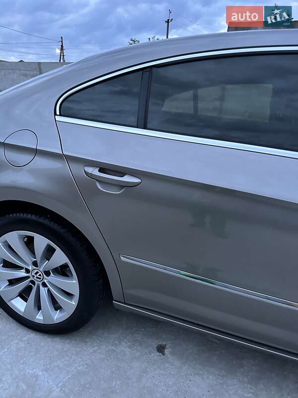 Купе Volkswagen CC / Passat CC 2013 в Кропивницькому