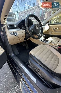 Купе Volkswagen CC / Passat CC 2012 в 