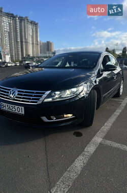 Купе Volkswagen CC / Passat CC 2012 в 