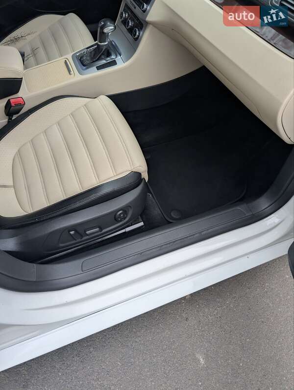 Купе Volkswagen CC / Passat CC 2011 в Одессе фото 10 Купе Volkswagen CC / Passat CC 2011 в Одессе