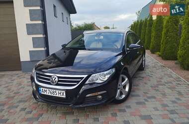 Купе Volkswagen CC / Passat CC 2010 в Звягелі