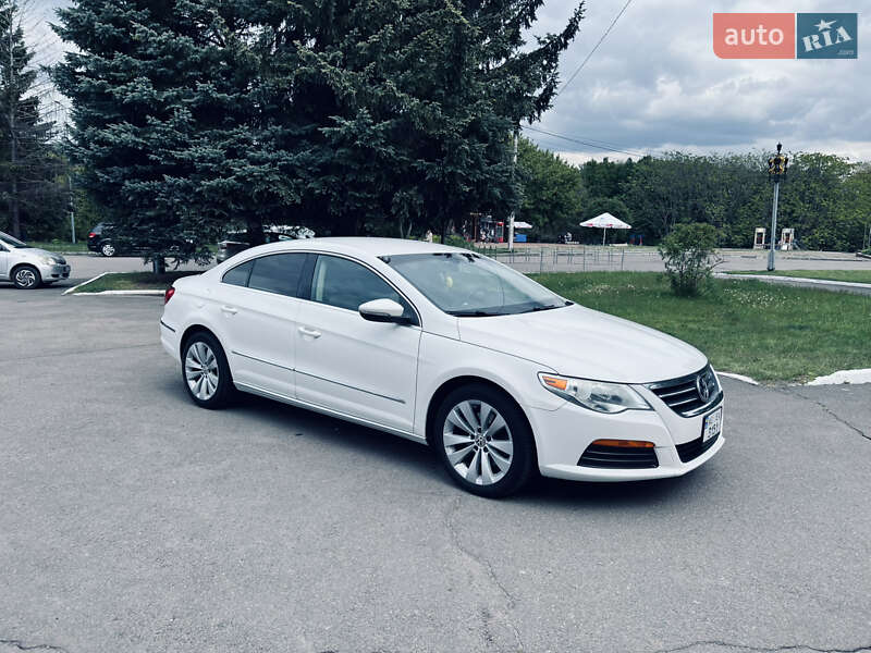 Купе Volkswagen CC / Passat CC 2010 в 