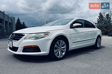 Купе Volkswagen CC / Passat CC 2010 в 