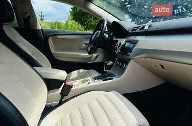 Купе Volkswagen CC / Passat CC 2010 в 