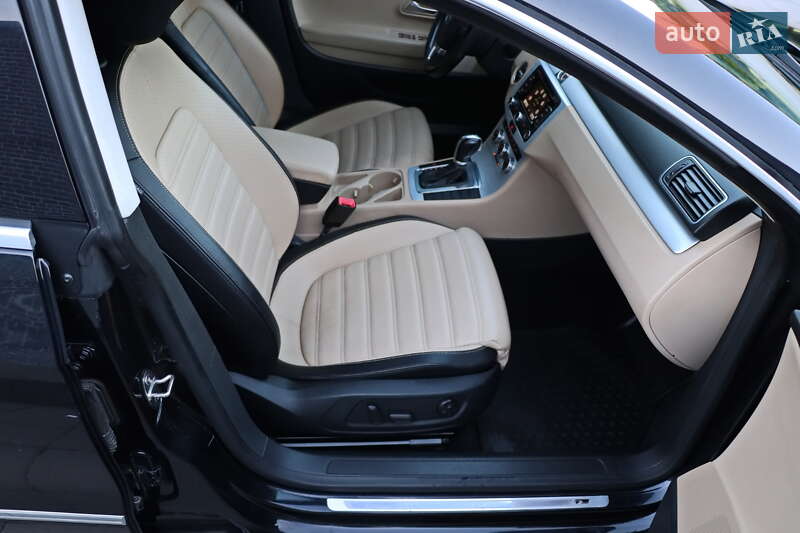 Купе Volkswagen CC / Passat CC 2013 в Кременчуге