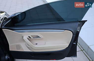 Купе Volkswagen CC / Passat CC 2013 в 