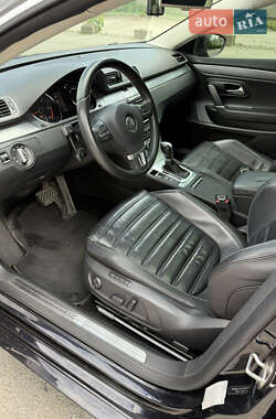 Купе Volkswagen CC / Passat CC 2012 в 