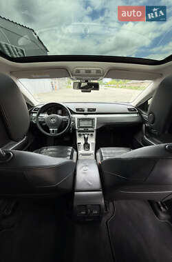 Купе Volkswagen CC / Passat CC 2012 в 