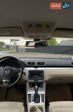 Купе Volkswagen CC / Passat CC 2011 в 