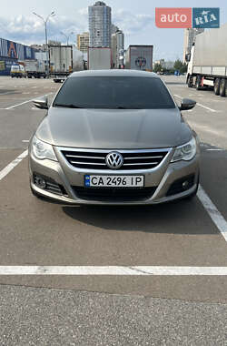 Купе Volkswagen CC / Passat CC 2010 в Киеве