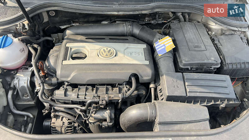 Купе Volkswagen CC / Passat CC 2010 в Золотоноше