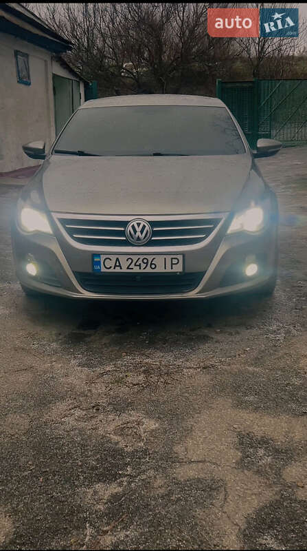 Купе Volkswagen CC / Passat CC 2010 в Золотоноше
