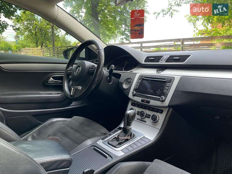 Купе Volkswagen CC / Passat CC 2013 в Киеве