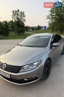 Купе Volkswagen CC / Passat CC 2013 в 