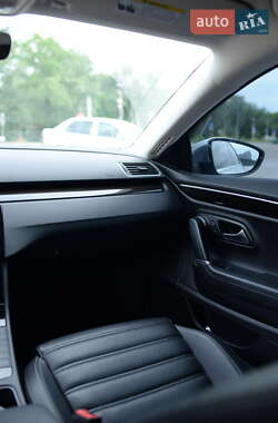 Купе Volkswagen CC / Passat CC 2016 в 
