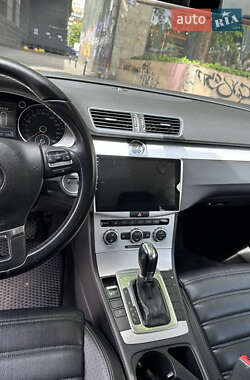 Купе Volkswagen CC / Passat CC 2013 в 