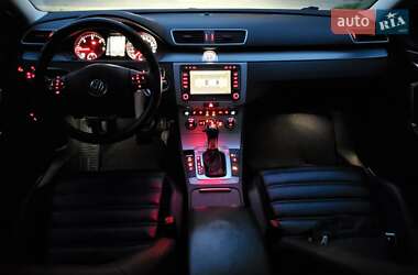 Купе Volkswagen CC / Passat CC 2013 в 