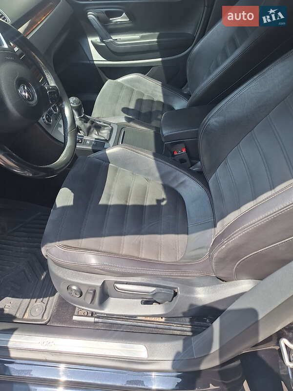 Купе Volkswagen CC / Passat CC 2014 в Славянске