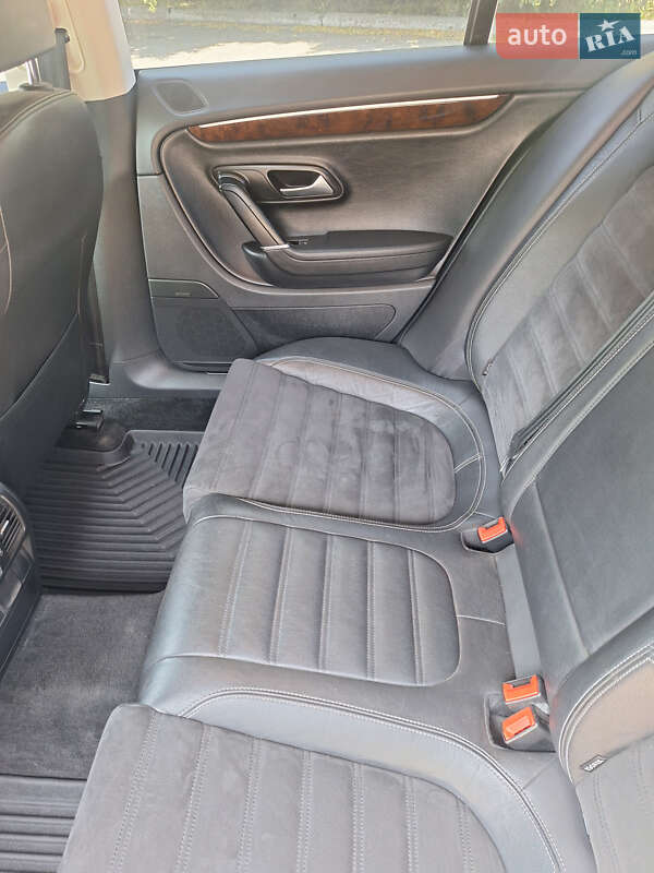 Купе Volkswagen CC / Passat CC 2014 в Славянске