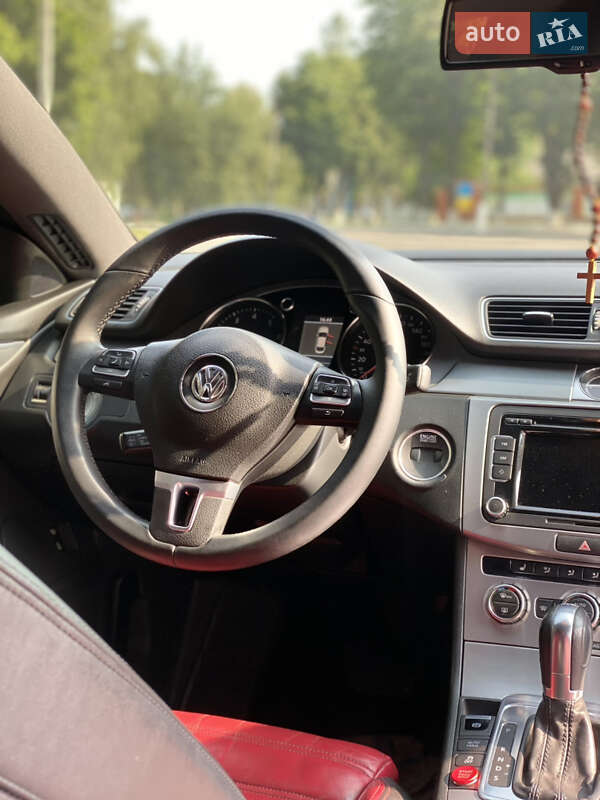 Купе Volkswagen CC / Passat CC 2012 в Тростянце