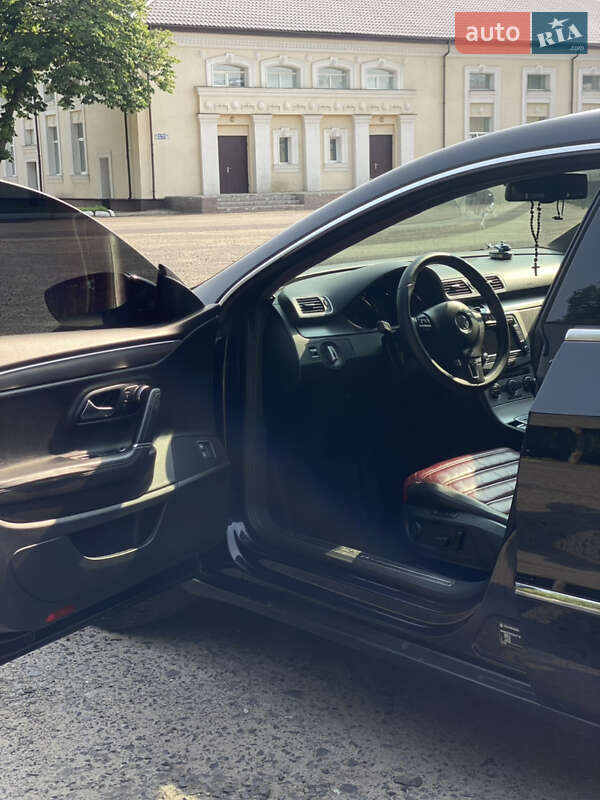 Купе Volkswagen CC / Passat CC 2012 в Тростянце